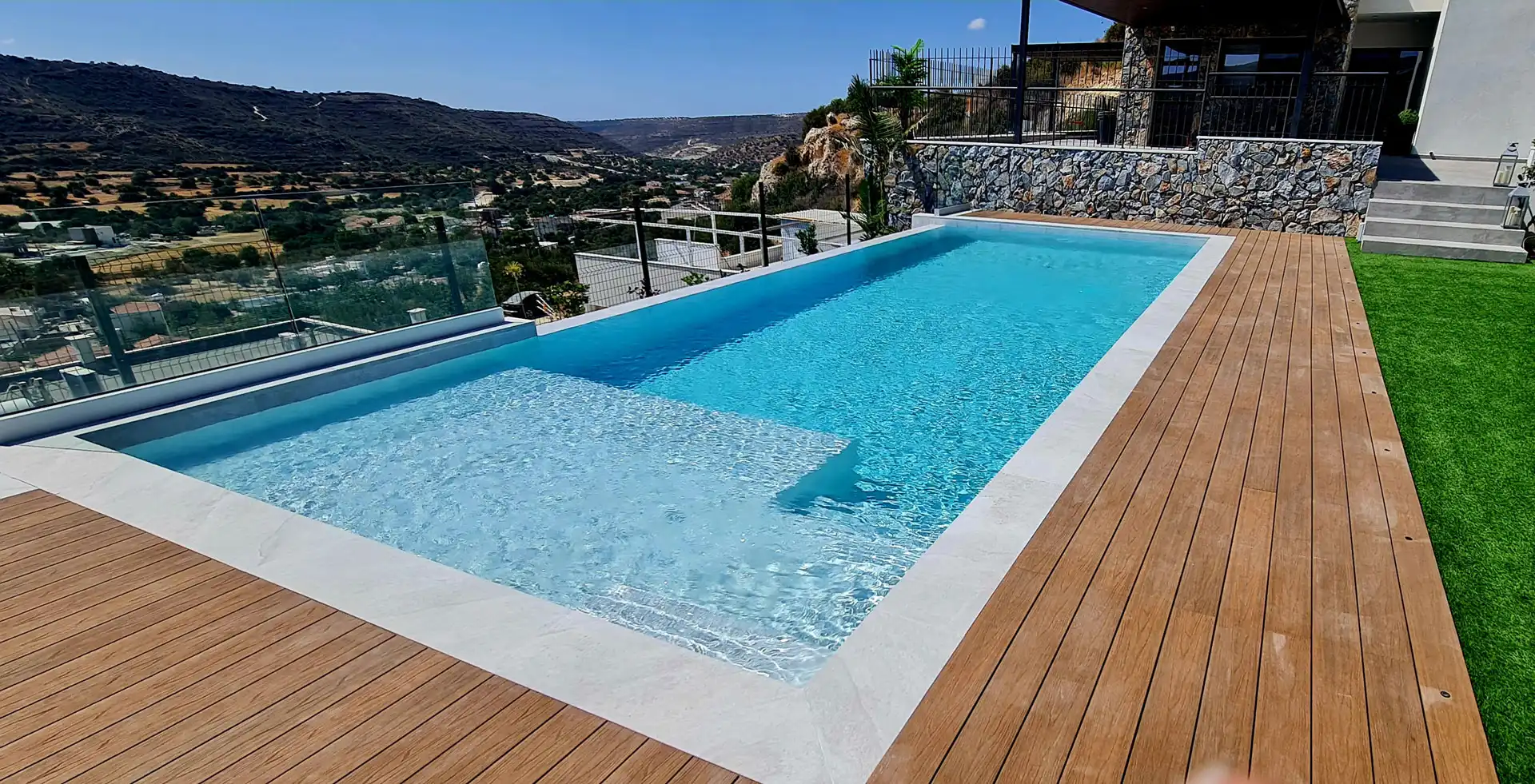 Riviera Magi Pools